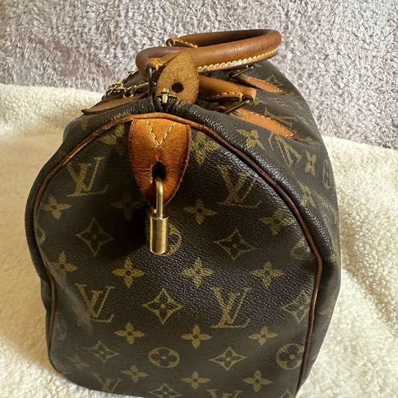 LV MONOGRAM SPEEDY 30 luxury item - Picture 2 of 5